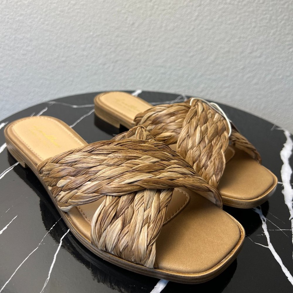 AVELLINI natural Made In Italy Braided Cross Band Sandals